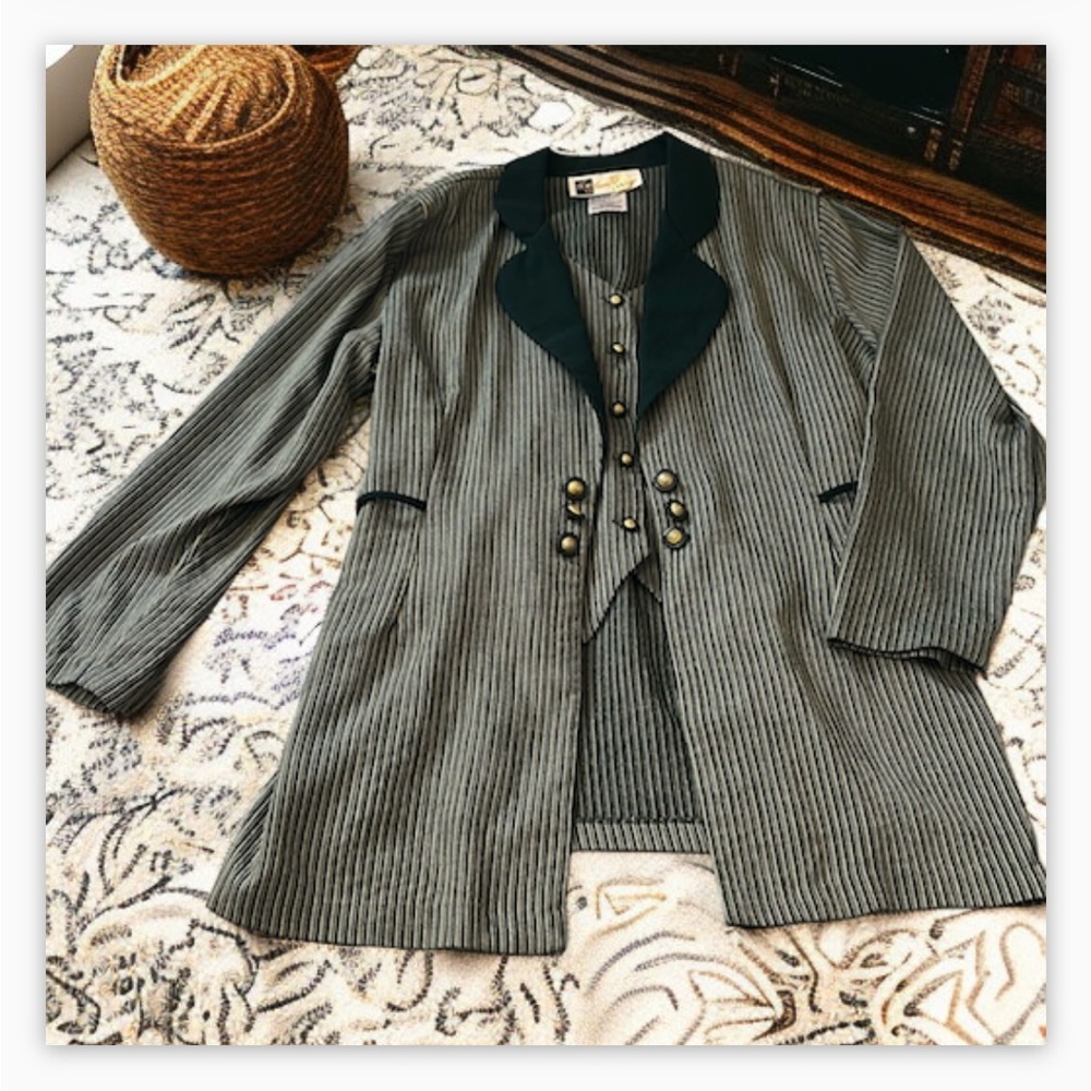RARE-VTG JDB Green Stripe Blazer W/Built in Vest,Gold Button Detail EUC-Sz16 💛​